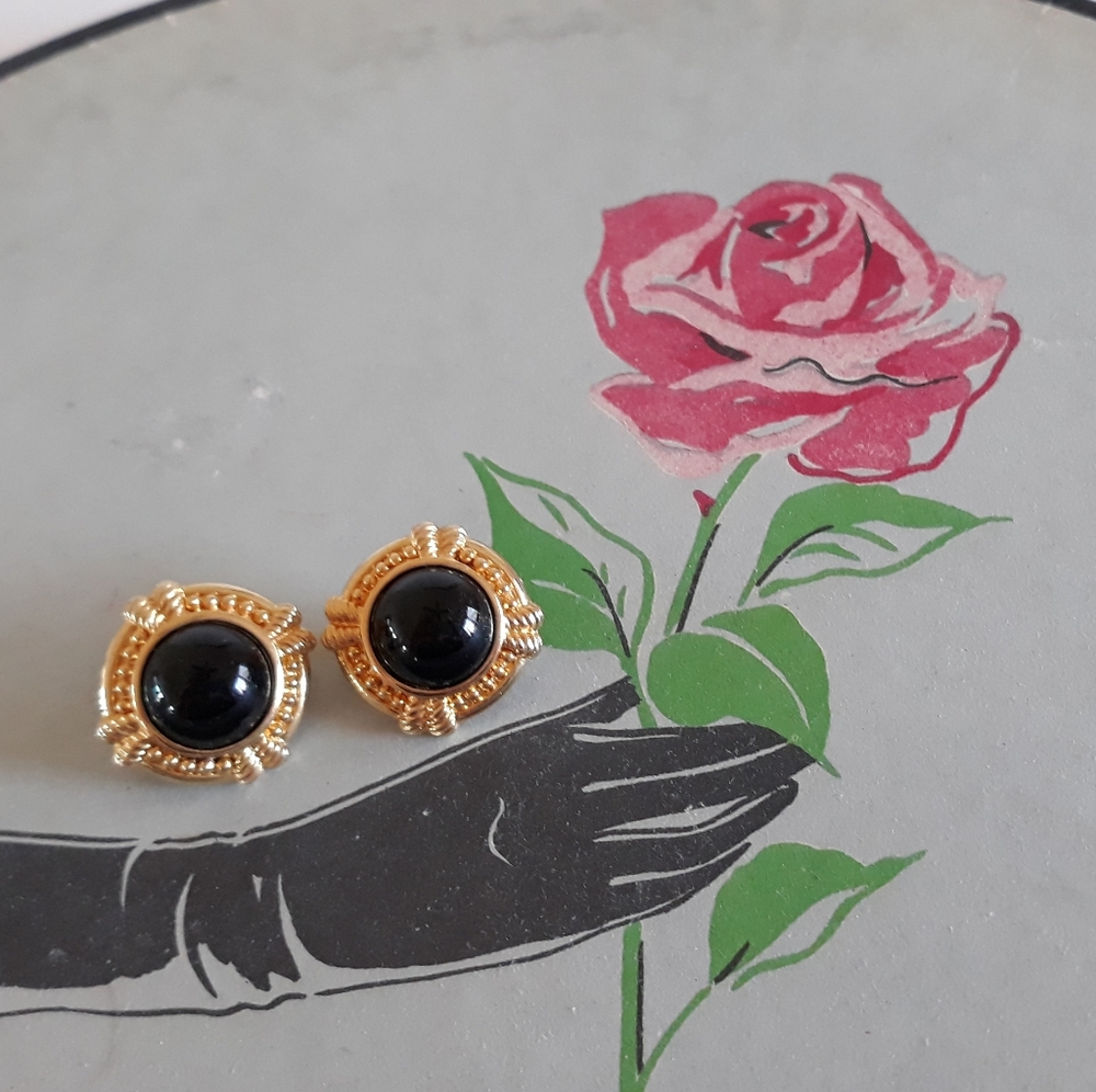 80s Vintage Black & Gold-Tone Button Clip Earrings
